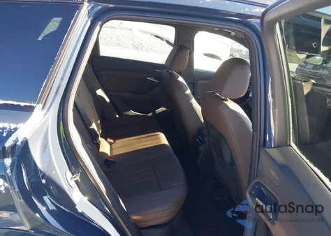 2025 Audi Q6 E-Tron Premium Plus Quattro z USA, uszkodzony, nr VIN WA124BGF2SA041935